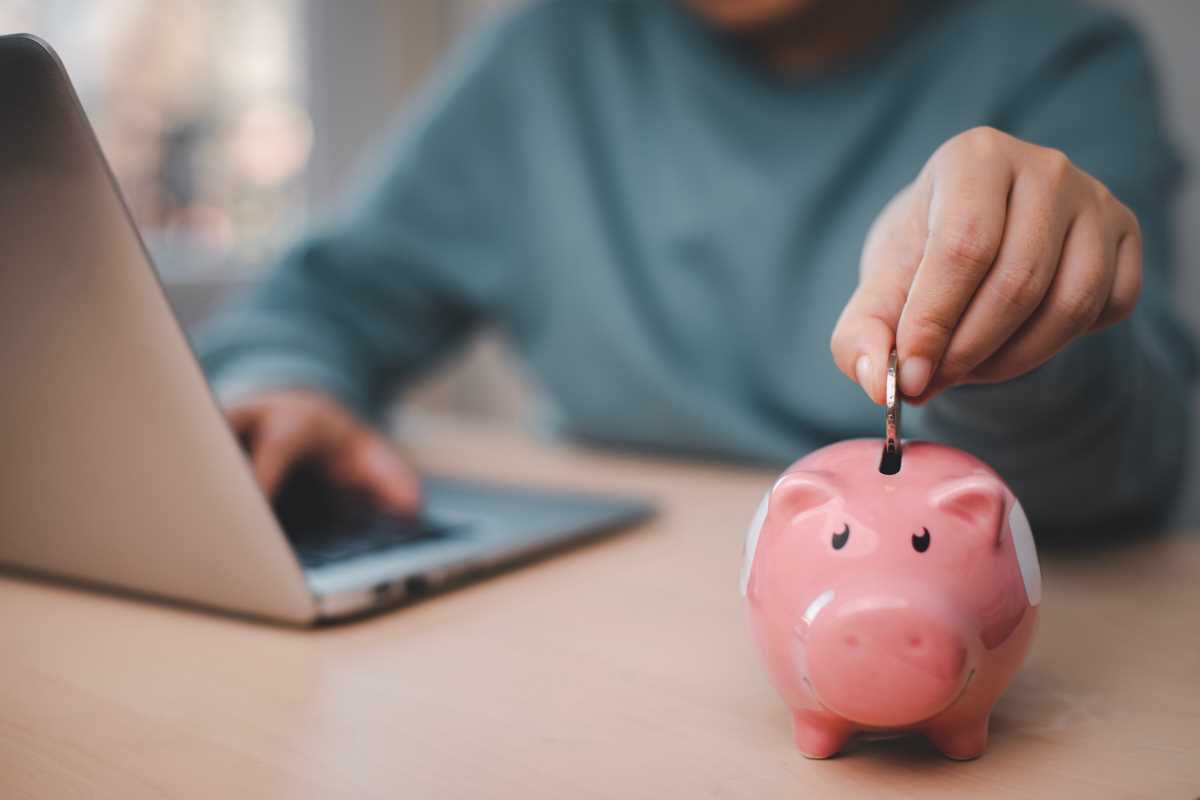 How to Choose a College That Fits Your Budget